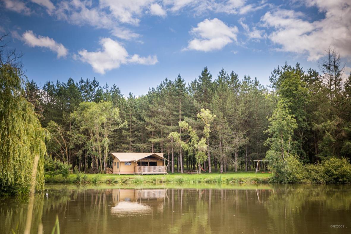 Tente Lodge Jacuzzi Privatif En Pleine Nature Thiel-sur-Acolin ภายนอก รูปภาพ